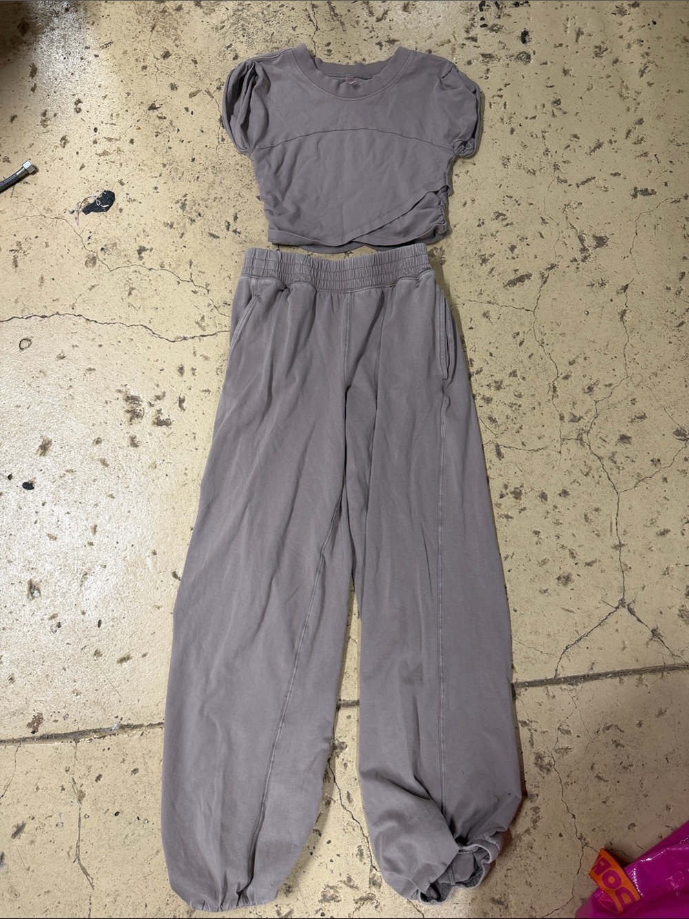 Free people set - Picture 2 of 2